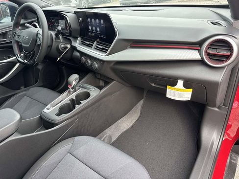 New 2026 Chevrolet Trax RS w/ Sunroof Package image 11