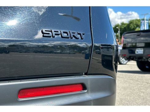 Used 2024 Honda HR-V Sport image 17