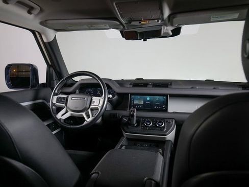 Used 2020 Land Rover Defender 110 SE image 11