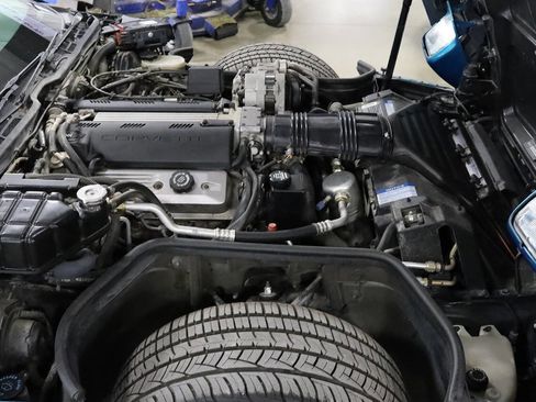 Used 1992 Chevrolet Corvette Coupe image 21