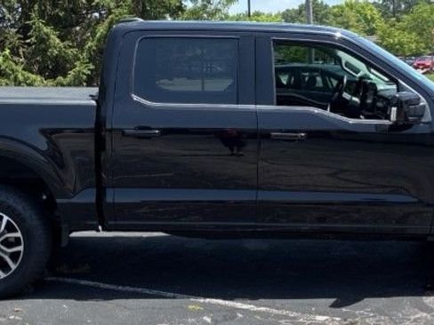 Used 2022 Ford F150 Lariat w/ Equipment Group 501A Mid AWD/4WD image 5