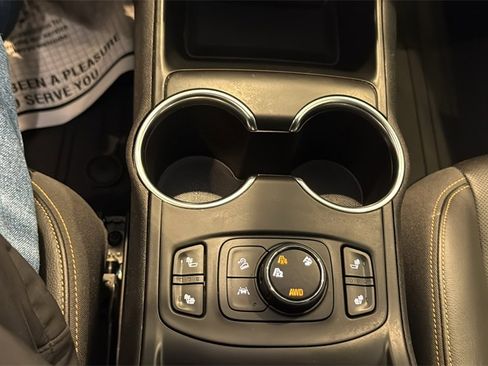 Used 2018 GMC Terrain SLT w/ Preferred Package image 29