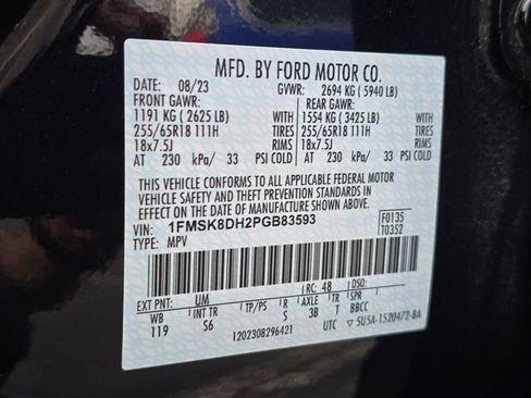 Used 2023 Ford Explorer XLT w/ Equipment Group 202A AWD/4WD image 38