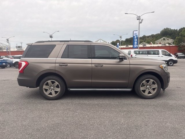 Used 2018 Ford Expedition XLT w/ Equipment Group 202A RWD image 6