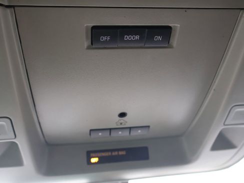 Used 2016 GMC Sierra 1500 SLE w/ SLE Value Package image 15