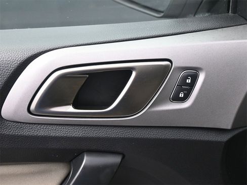 Used 2023 Ford Ranger XLT w/ Equipment Group 301A Mid image 4