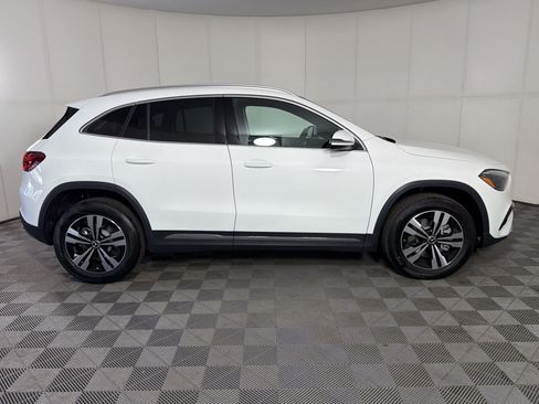Used 2026 Mercedes-Benz GLA 250 4MATIC image 8