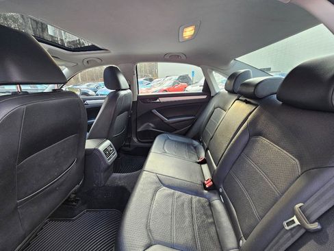 Used 2013 Volkswagen Passat 2.5 SE image 24
