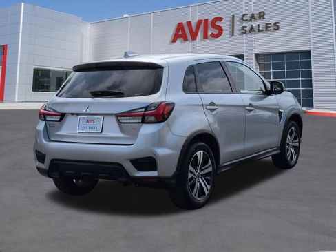 Used 2025 Mitsubishi Outlander Sport SE AWD/4WD image 6