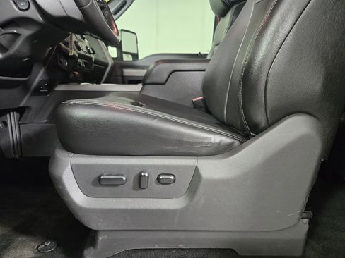 Used 2016 Ford F250 Lariat w/ Chrome Package RWD image 29