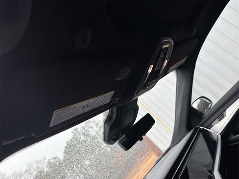 Used 2024 Jeep Wagoneer Launch Edition image 19