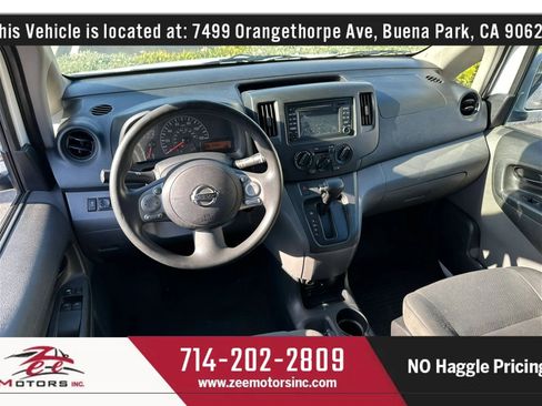 Used 2017 Nissan NV200 SV w/ Technology Package FWD image 18