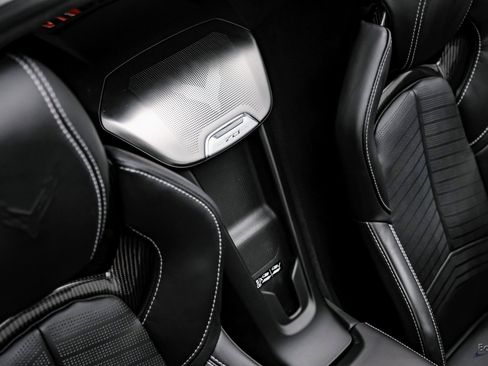 Used 2023 Chevrolet Corvette Stingray Premium Cpe w/ Z51 Performance Package image 58