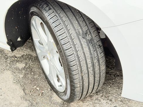 Used 2017 Chevrolet Cruze Premier image 83