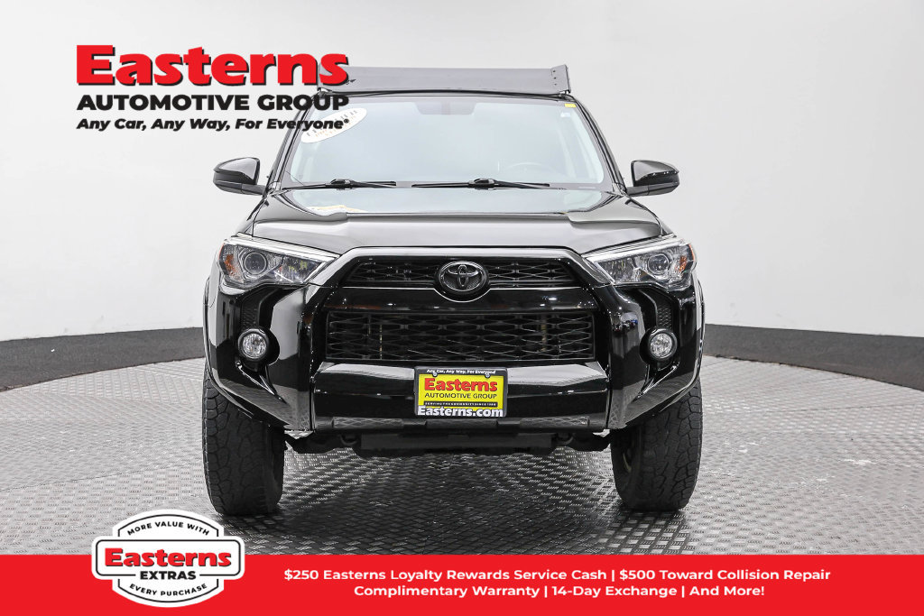 Used 2014 Toyota 4Runner SR5 AWD/4WD image 3