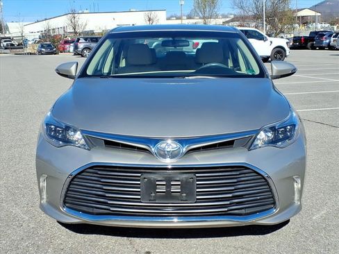 Used 2016 Toyota Avalon XLE image 10