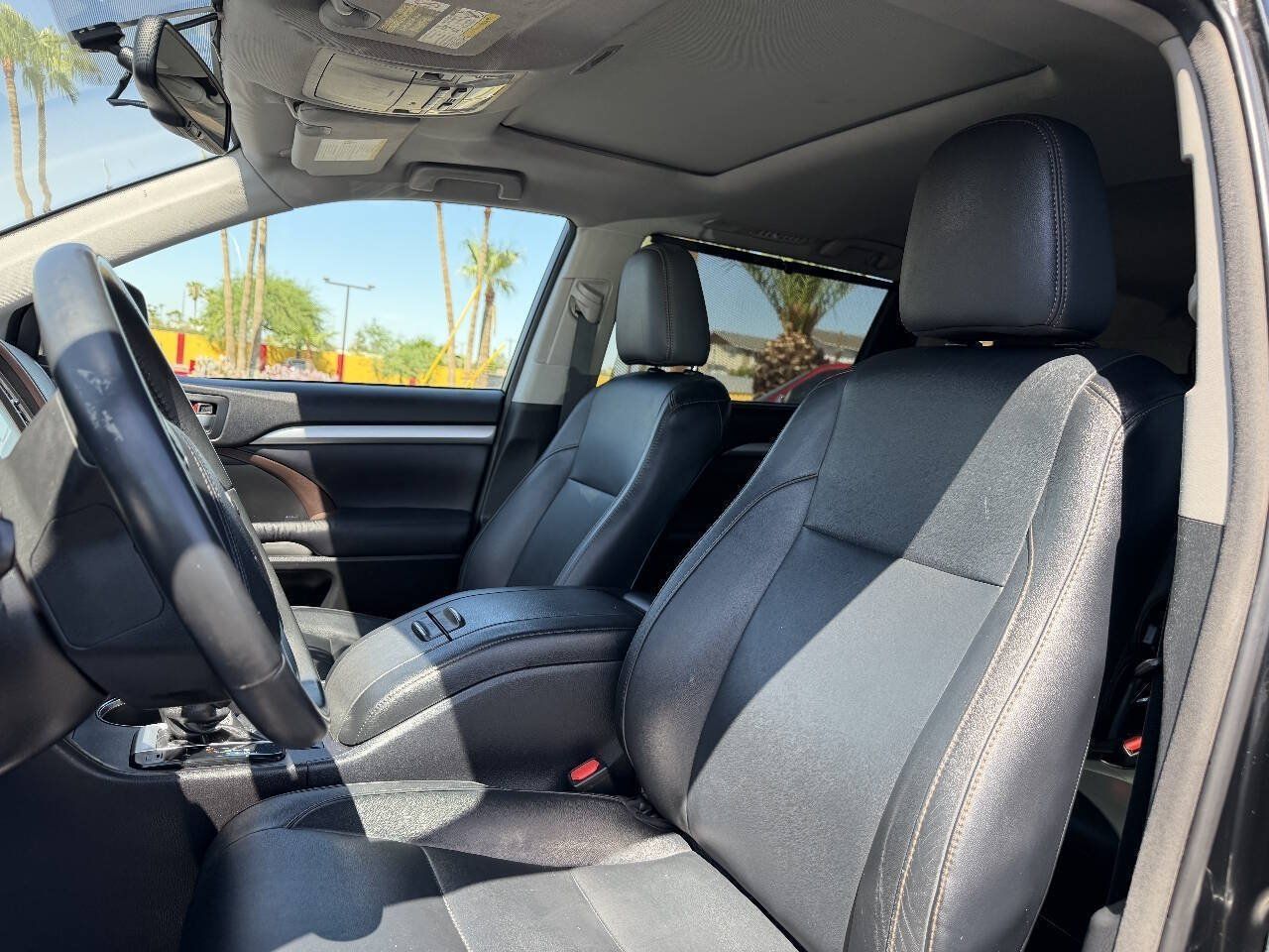Used 2016 Toyota Highlander XLE AWD/4WD image 9