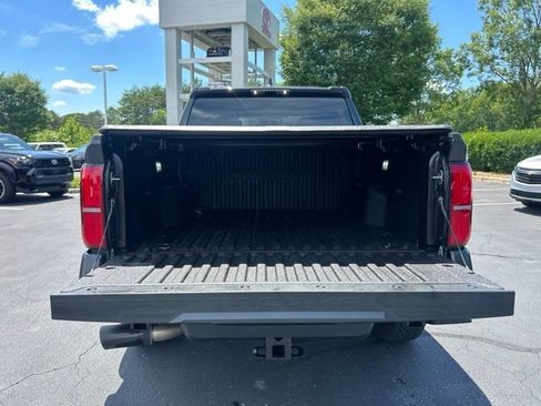 Used 2025 Toyota Tacoma TRD Off-Road AWD/4WD image 10