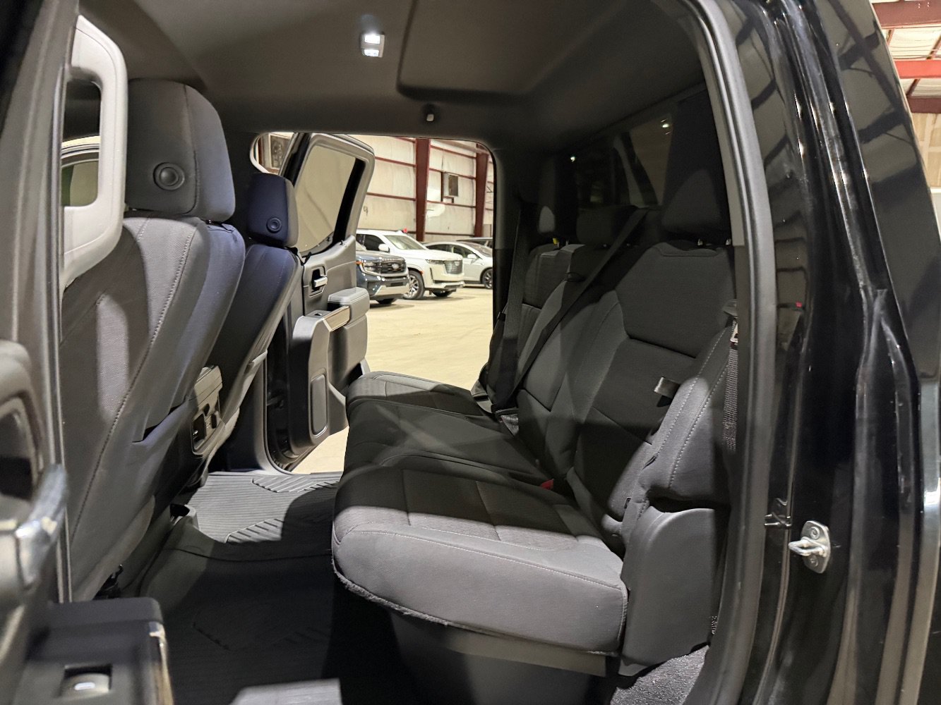Used 2020 Chevrolet Silverado 1500 LT Trail Boss AWD/4WD image 18
