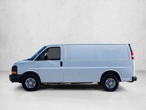 Used 2016 Chevrolet Express 2500 image 7