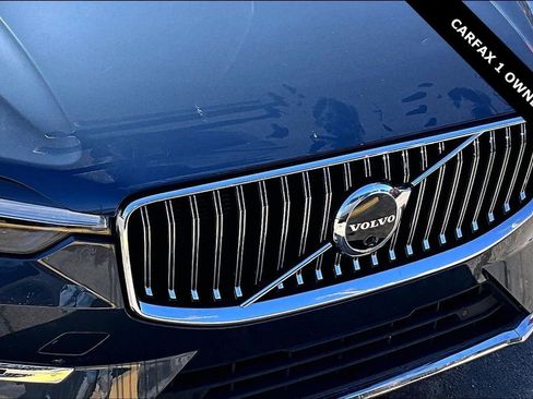 Used 2023 Volvo XC60 B5 Ultimate w/ Climate Package image 32