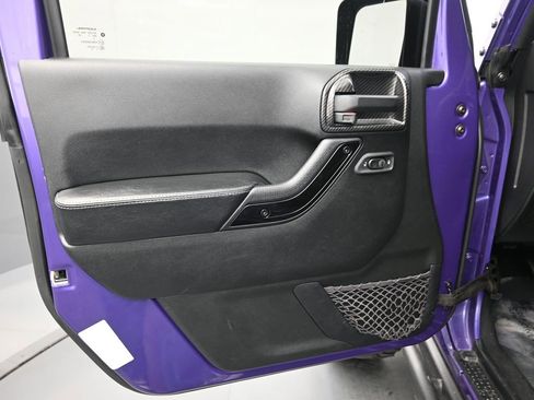 Used 2017 Jeep Wrangler Sahara image 14