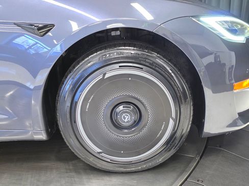 Used 2022 Tesla Model S image 38