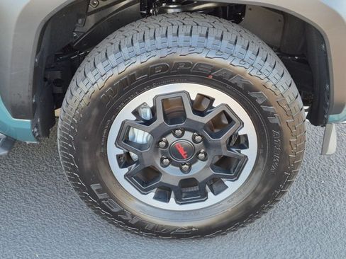 Certified 2025 Toyota 4Runner TRD Off-Road Premium AWD/4WD image 23