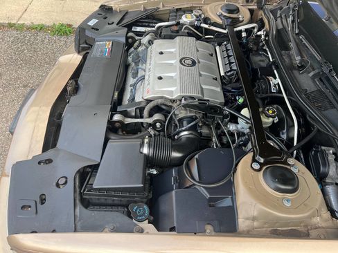 Used 1999 Cadillac De Ville w/ Comfort/Convenience Pkg image 39