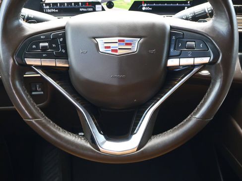 Used 2021 Cadillac Escalade ESV Premium Luxury RWD image 14