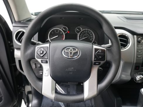 Used 2014 Toyota Tundra SR5 w/ SR5 Upgrade Package RWD image 16