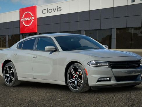 Used 2018 Dodge Charger SXT Plus RWD image 10
