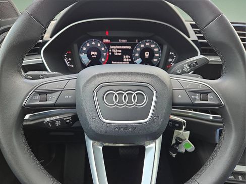 Used 2025 Audi Q3 2.0T Premium AWD/4WD image 24