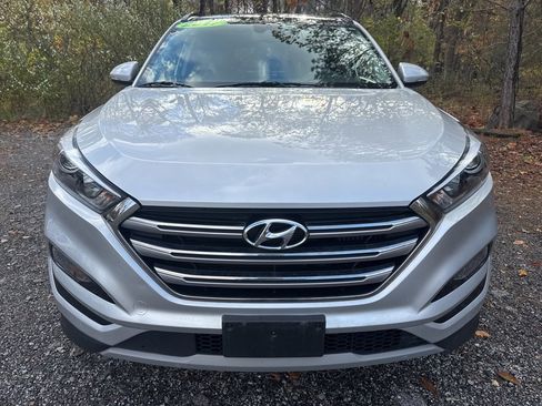 Used 2017 Hyundai Tucson Limited w/ Limited Ultimate Package 03 image 2