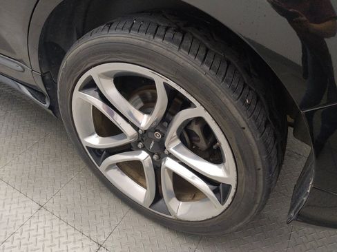 Used 2014 Ford Edge Sport w/ Driver Entry Package FWD image 31