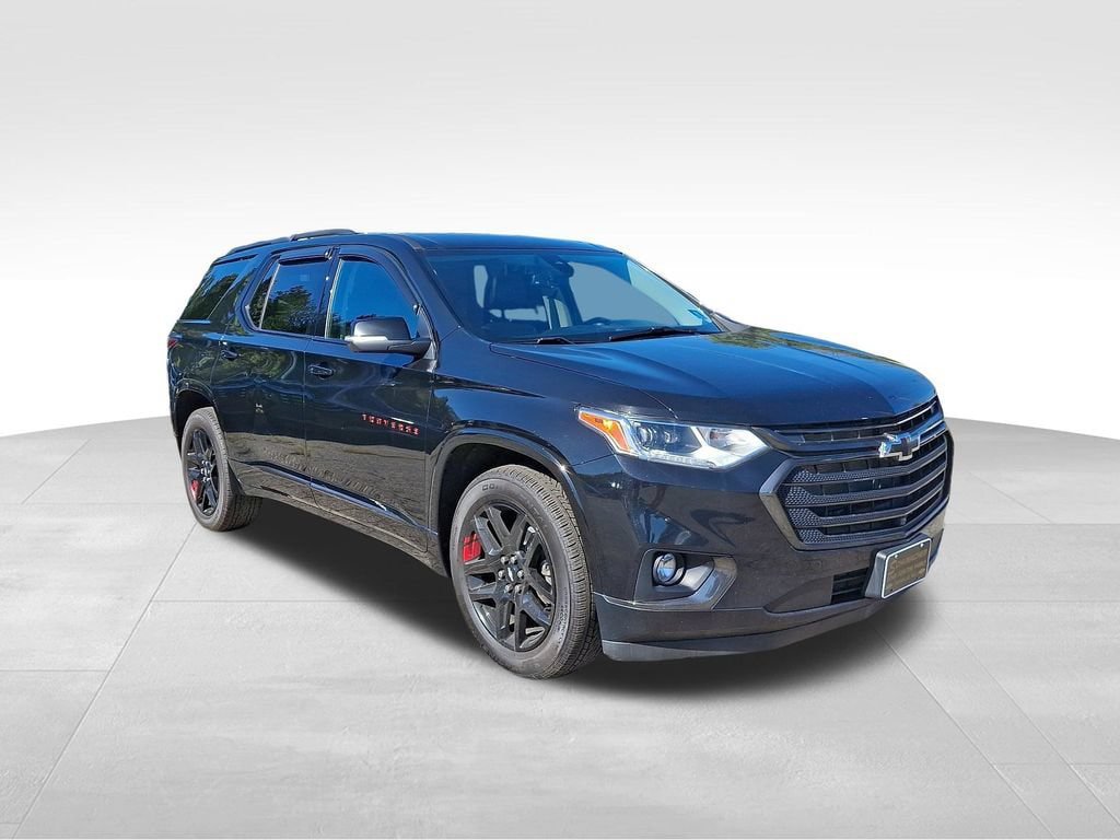 Used 2021 Chevrolet Traverse Premier w/ Redline Edition AWD/4WD image 1