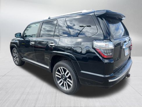 Used 2015 Toyota 4Runner Limited AWD/4WD image 4