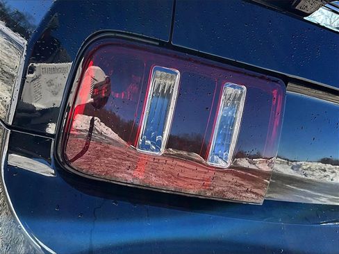 Used 2009 Ford Mustang GT Premium image 26