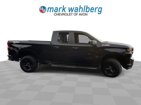 Used 2019 Chevrolet Silverado 1500 Custom Trail Boss w/ Custom Convenience Package AWD/4WD image 9