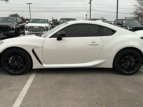 New 2026 Toyota GR86 Premium image 4