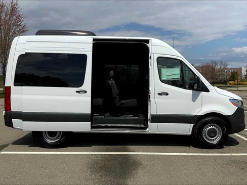 Certified 2025 Mercedes-Benz Sprinter 2500 image 25