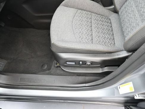Used 2024 Chevrolet Equinox LT FWD image 13