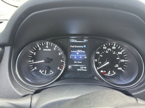 Used 2017 Nissan Rogue S image 13