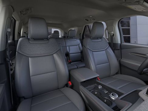 New 2026 Ford Explorer Active w/ Active Comfort Package AWD/4WD image 10