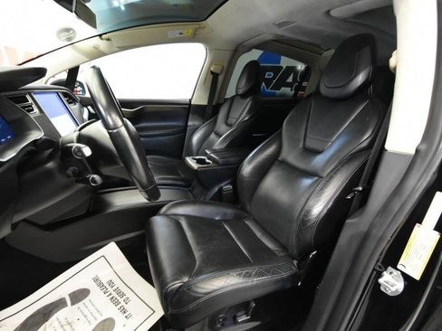 Used 2016 Tesla Model X 90D image 11