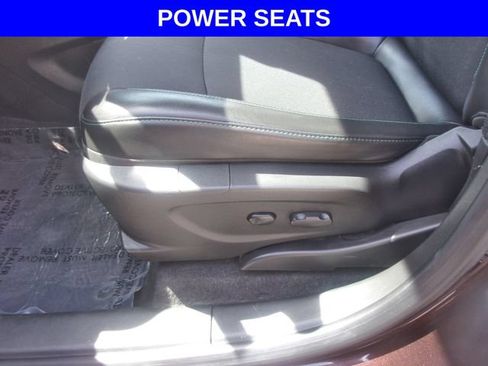 Used 2016 Chevrolet Trax LT w/ LT Sun and Sound Package AWD/4WD image 5