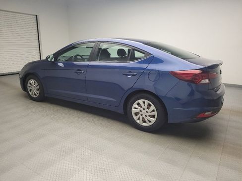 Used 2019 Hyundai Elantra SE FWD image 3