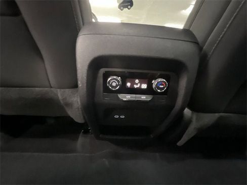 Certified 2025 Chevrolet Traverse LT image 21
