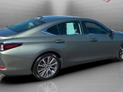 Used 2020 Lexus ES 350 w/ Premium Package FWD image 3