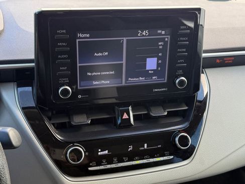 Certified 2022 Toyota Corolla L image 35